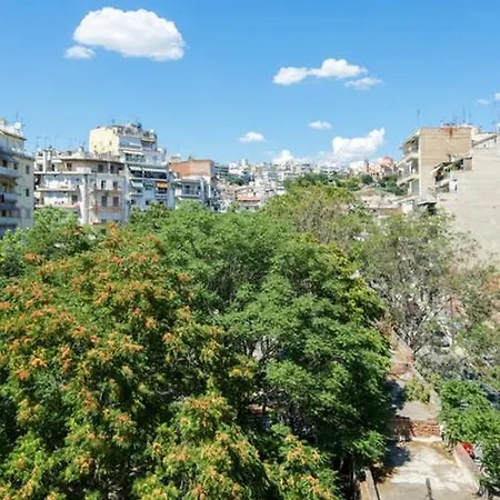 Apartment In The Heart Of Thessaloniki